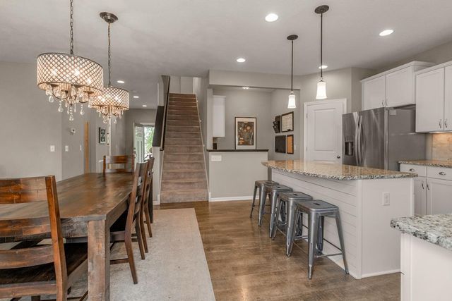 9231 Lighthouse Lane, Woodbury, MN 55129