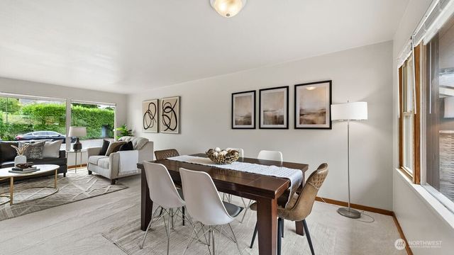 9533 14th Avenue NW, Seattle, WA 98117