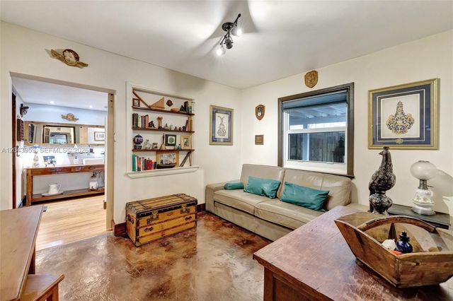 1401 NE 33rd St, Oakland Park, FL 33334