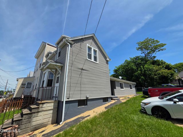512 East Street, Rensselaer, NY 12144