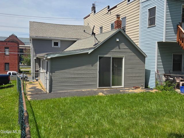 512 East Street, Rensselaer, NY 12144