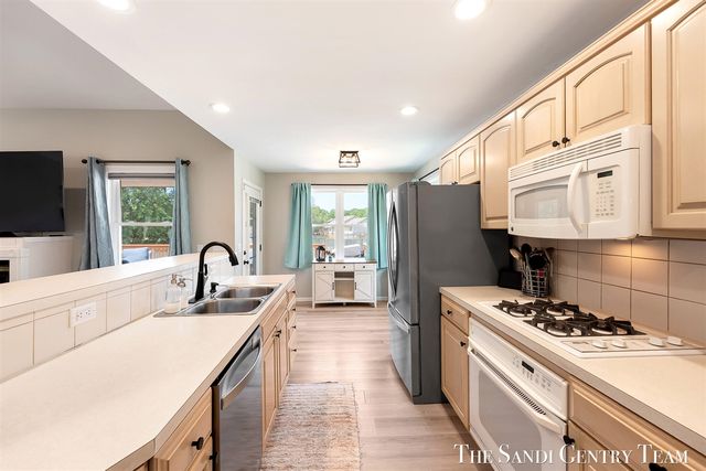 4007 Meadow Lane, Muskegon, MI 49444