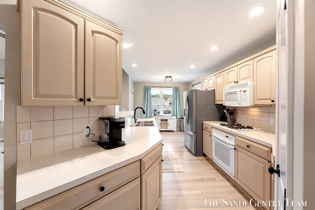 4007 Meadow Lane, Muskegon, MI 49444
