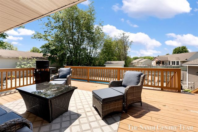4007 Meadow Lane, Muskegon, MI 49444
