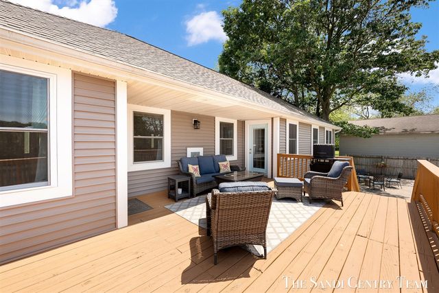 4007 Meadow Lane, Muskegon, MI 49444