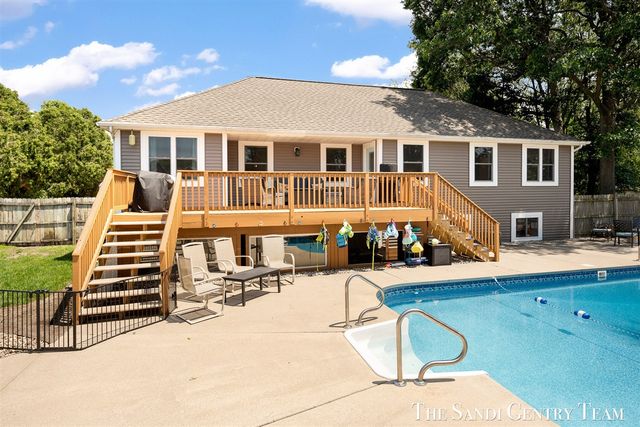 4007 Meadow Lane, Muskegon, MI 49444