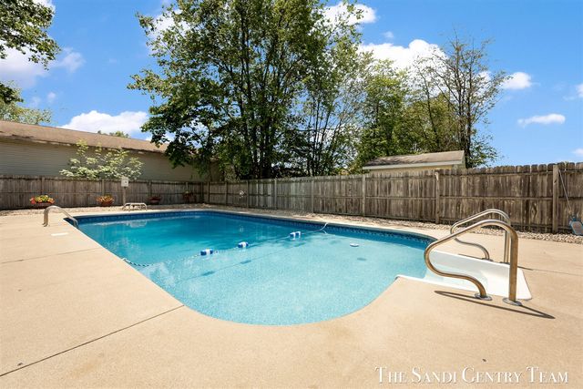4007 Meadow Lane, Muskegon, MI 49444