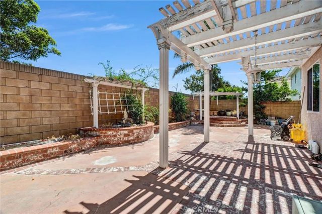13692 Eastbridge Street, Westminster, CA 92683