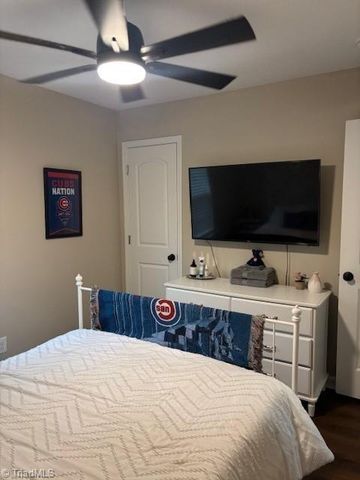 1227 Stonefield Crossing Court, Winston-salem, NC 27107