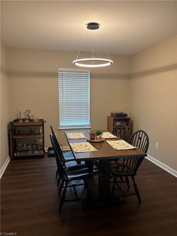 1227 Stonefield Crossing Court, Winston-salem, NC 27107