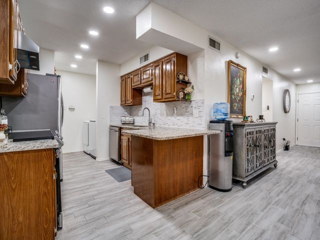 712 Middle Cove Drive, Plano, TX 75023