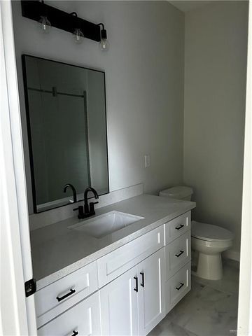 5316 N Crown Point, Pharr, TX 78577