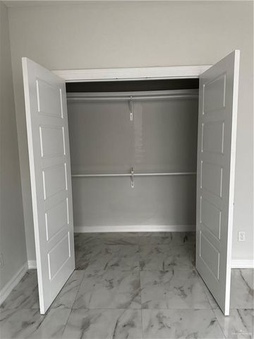 5316 N Crown Point, Pharr, TX 78577