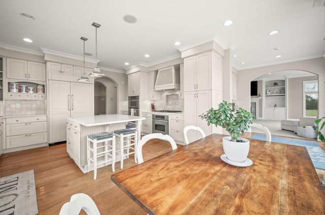 101 Lighthouse Dunes Path, St. Joseph, MI 49085