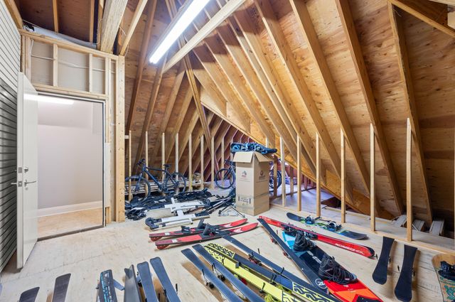101 Lighthouse Dunes Path, St. Joseph, MI 49085