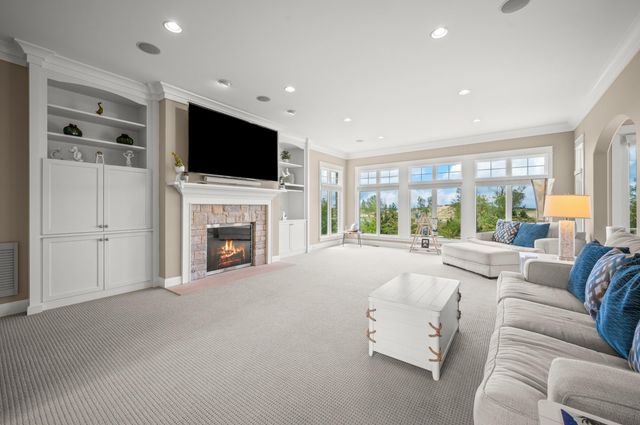 101 Lighthouse Dunes Path, St. Joseph, MI 49085