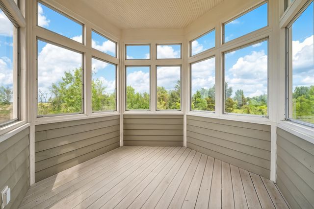 101 Lighthouse Dunes Path, St. Joseph, MI 49085