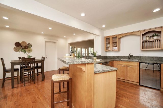 10696 Gabacho Drive, San Diego, CA 92124