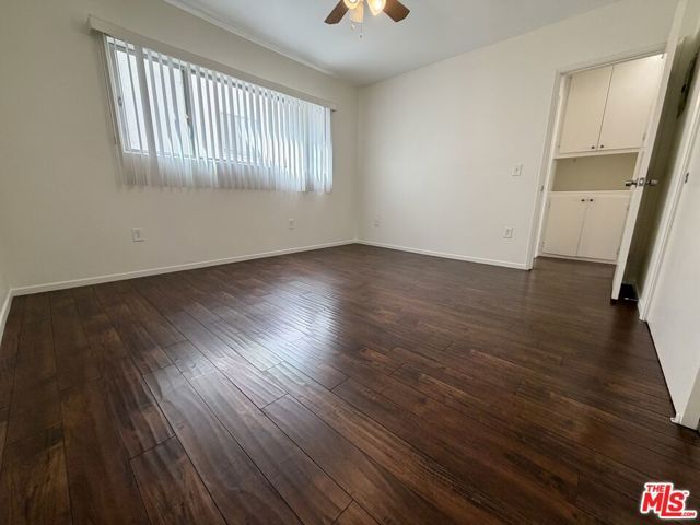 11727 Mayfield Avenue 2, Los Angeles, CA 90049