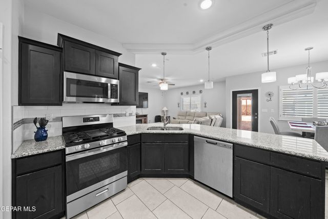 14633 CIAMBRIELLO Avenue, El Paso, TX 79938