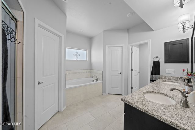 14633 CIAMBRIELLO Avenue, El Paso, TX 79938