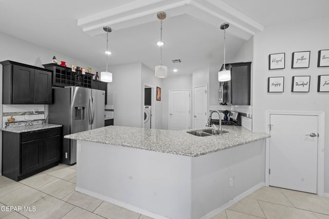 14633 CIAMBRIELLO Avenue, El Paso, TX 79938