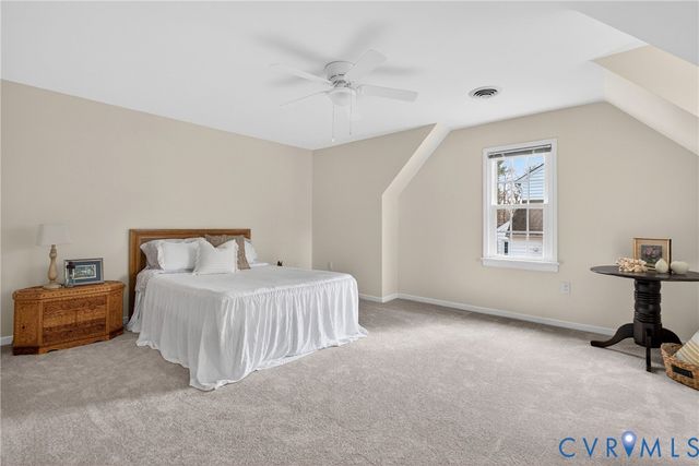 347 Rossmere Dr, Midlothian, VA 23114