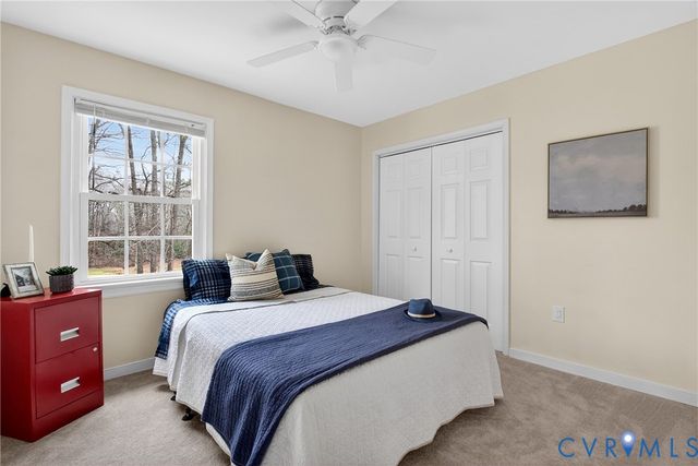 347 Rossmere Dr, Midlothian, VA 23114