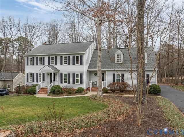 347 Rossmere Dr, Midlothian, VA 23114