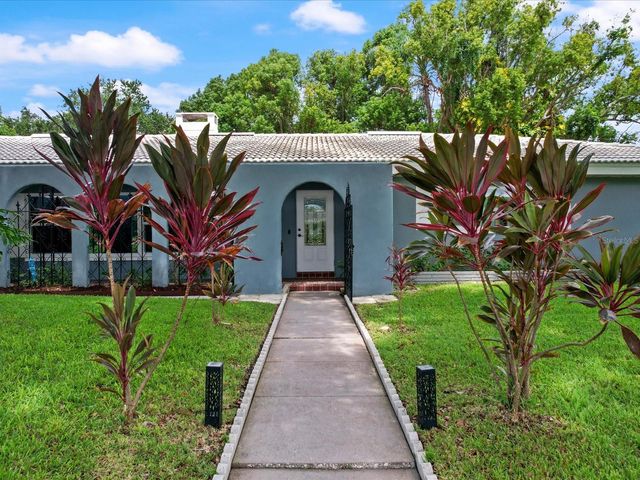 2100 MCKINLEY STREET, Clearwater, FL 33765