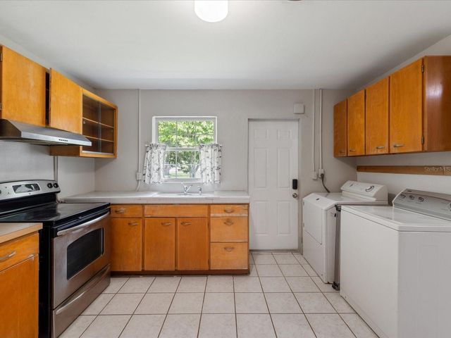 2100 MCKINLEY STREET, Clearwater, FL 33765