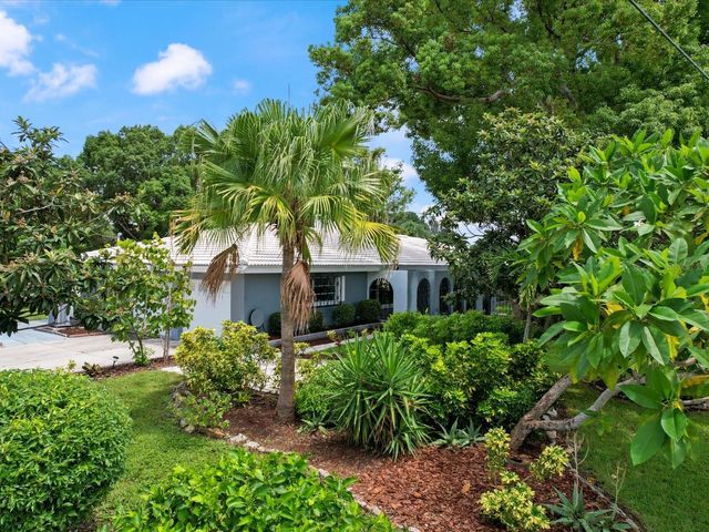 2100 MCKINLEY STREET, Clearwater, FL 33765