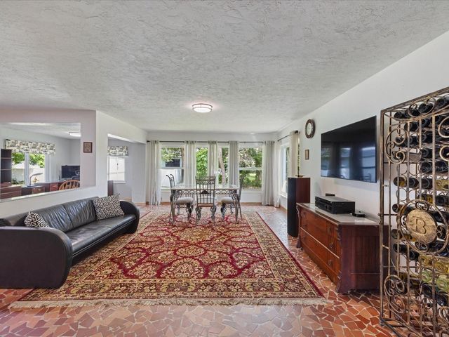 2100 MCKINLEY STREET, Clearwater, FL 33765