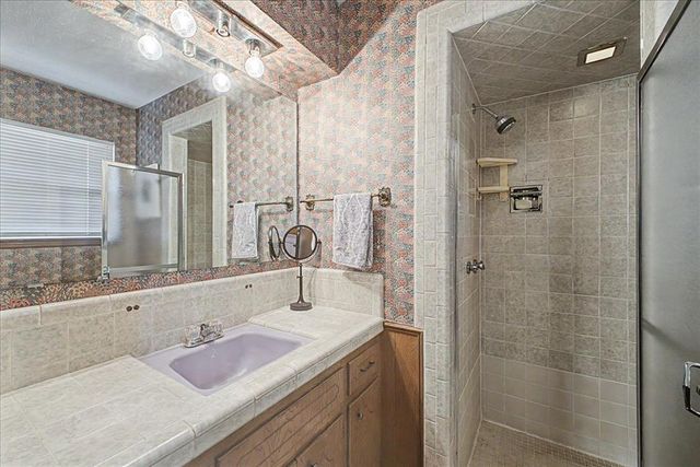 6420 S Harvey Place, Oklahoma City, OK 73139