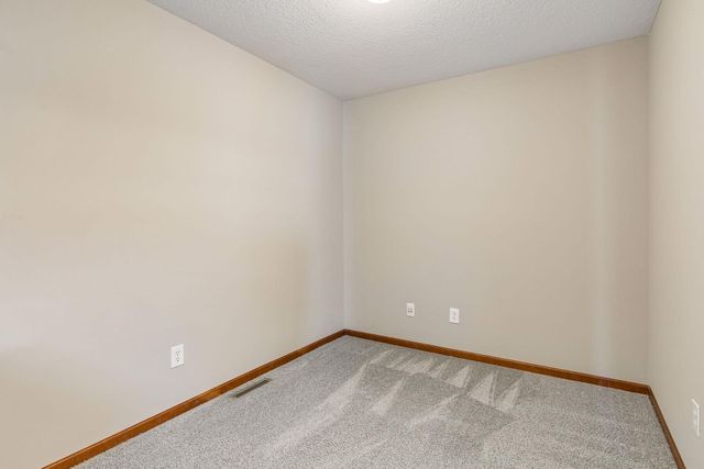 2107 Cedar Grove Trail 104, Eagan, MN 55122