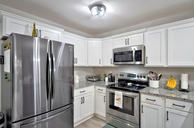 645 Stowe Ct Unit L, Clarksville, TN 37040