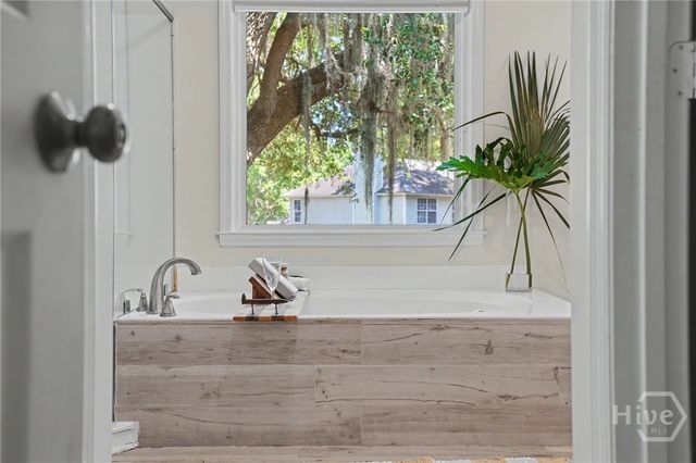 5 Lantern Lane, Savannah, GA 31410