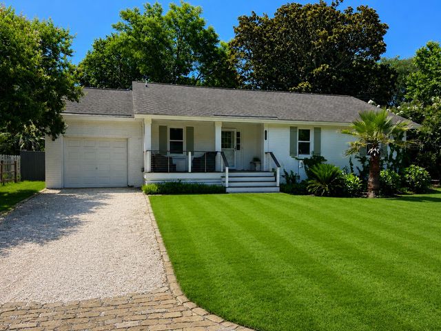 1133 Shoreside Way, Mount Pleasant, SC 29464