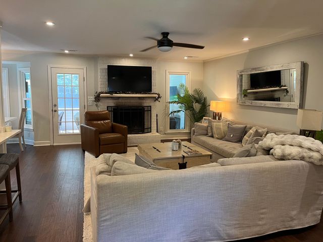 1133 Shoreside Way, Mount Pleasant, SC 29464