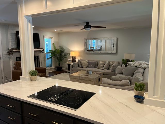 1133 Shoreside Way, Mount Pleasant, SC 29464