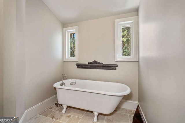 424 Cable Road, Waleska, GA 30183