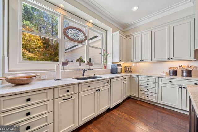 424 Cable Road, Waleska, GA 30183