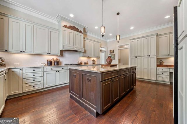 424 Cable Road, Waleska, GA 30183