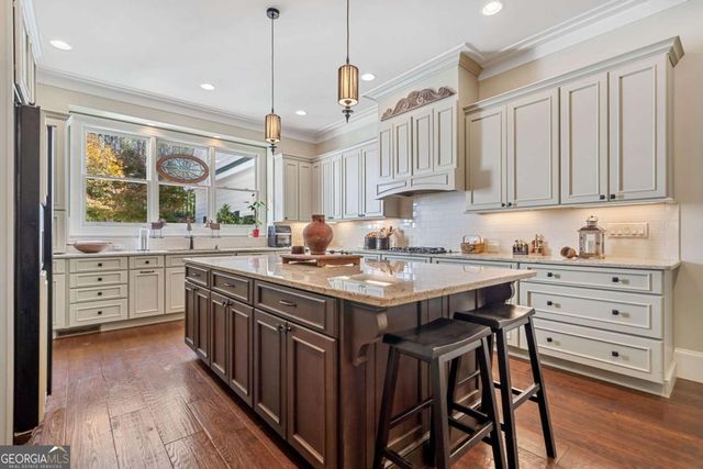 424 Cable Road, Waleska, GA 30183