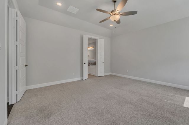 140 Crockett Drive, Waxahachie, TX 75165