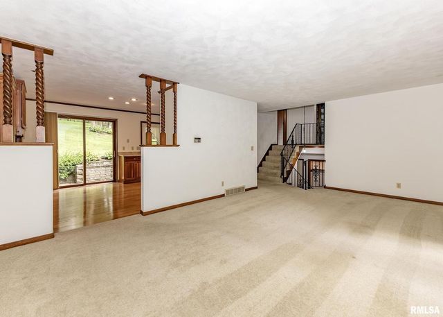 3309 VALLEY Drive, Geneseo, IL 61254