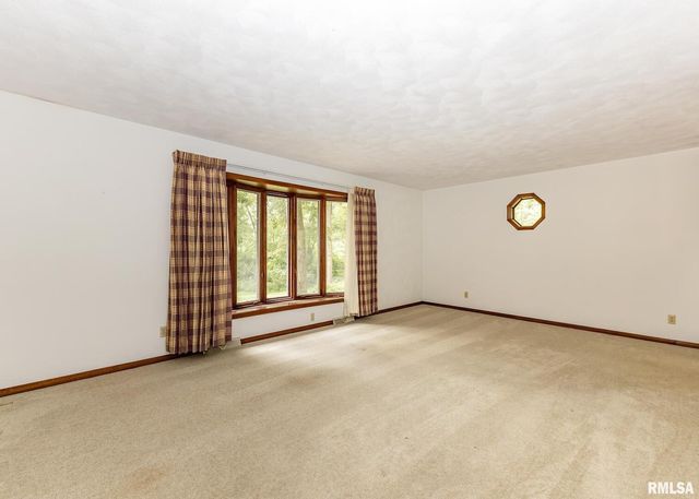 3309 VALLEY Drive, Geneseo, IL 61254