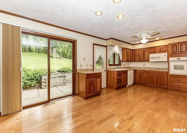 3309 VALLEY Drive, Geneseo, IL 61254