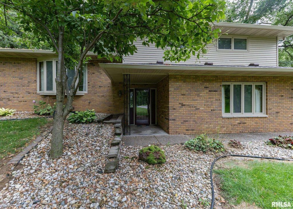 3309 VALLEY Drive, Geneseo, IL 61254