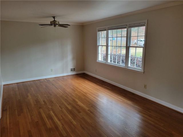 3232 Woodlynne Way, Atlanta, GA 30340